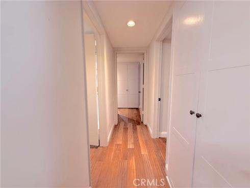 1860 Saint John 32A Road, Seal Beach, CA