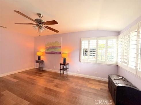 1860 Saint John 32A Road, Seal Beach, CA