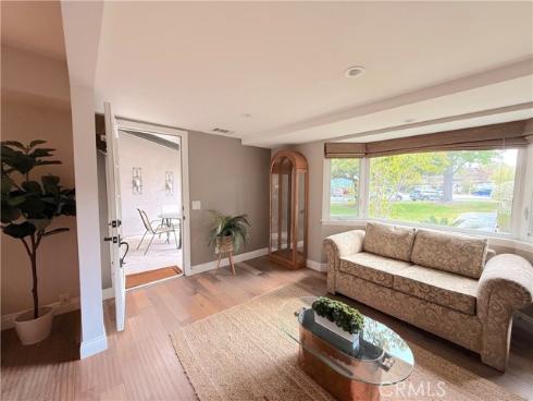 1860 Saint John 32A Road, Seal Beach, CA