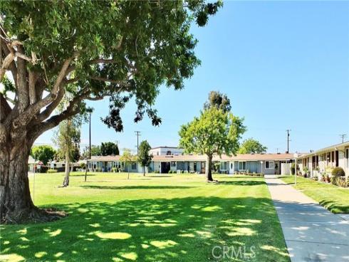 13720  St Andrews  1 44A  Drive, Seal Beach, CA