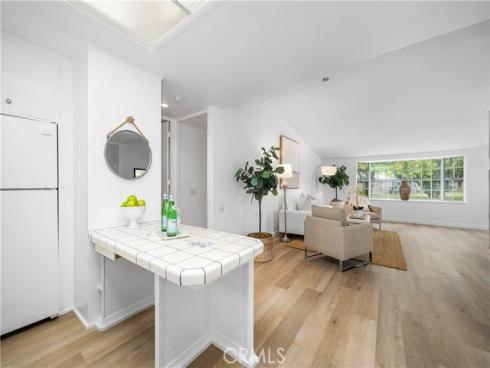 1281  Knollwood  44L , Seal Beach, CA
