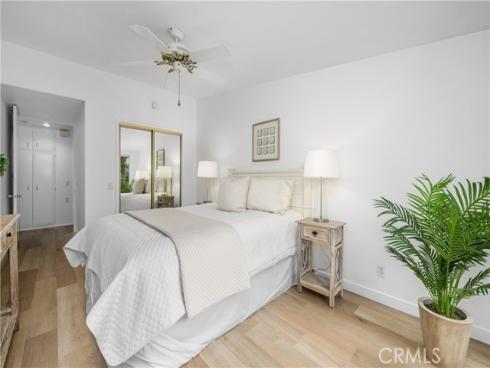 1281  Knollwood  44L , Seal Beach, CA