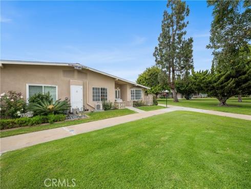 1281  Knollwood  44L , Seal Beach, CA