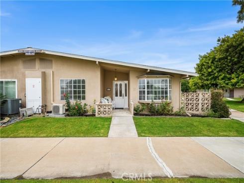 1281  Knollwood  44L , Seal Beach, CA