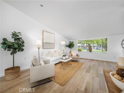 1281  Knollwood  44L , Seal Beach, CA