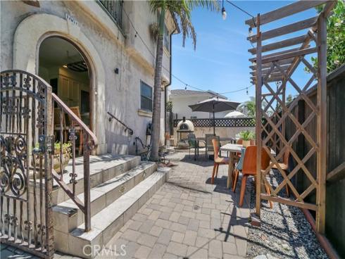 1001 Electric Avenue, Seal Beach, CA