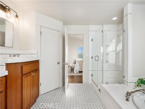 1005  Marvista   Avenue, Seal Beach, CA
