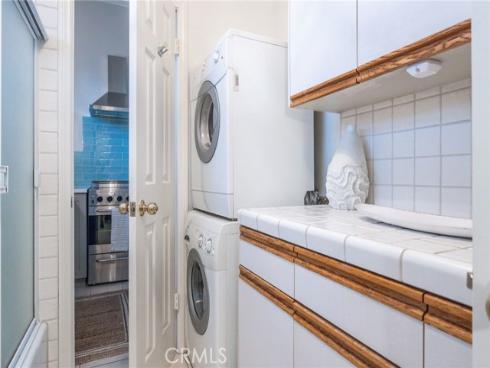 205 4th street , Seal Beach, CA