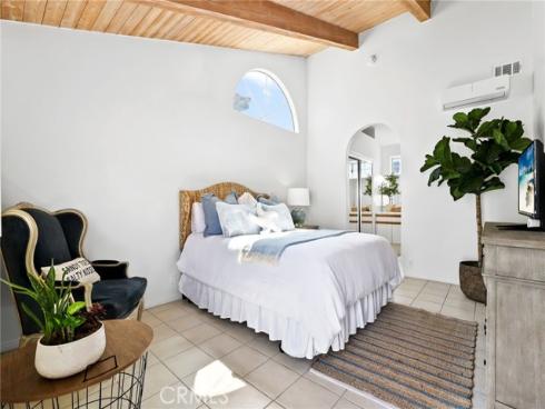205 4th street , Seal Beach, CA