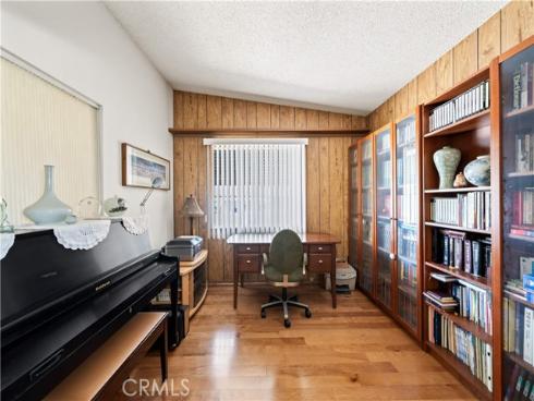 13671  Annandale Drive  M1-10G , Seal Beach, CA