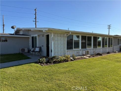 14001  Thunderbird  4L  Drive, Seal Beach, CA