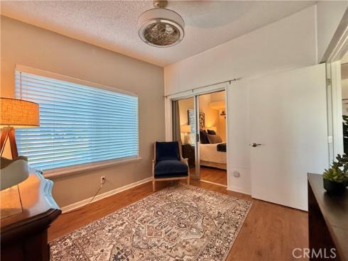 14001  Thunderbird  4L  Drive, Seal Beach, CA