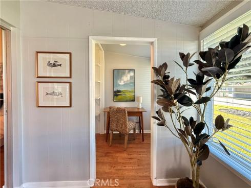14001  Thunderbird  4L  Drive, Seal Beach, CA
