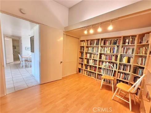 1690  Interlachen  42i  Road, Seal Beach, CA