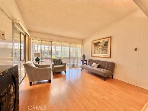1690  Interlachen  42i  Road, Seal Beach, CA