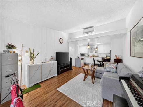 13730  Annandale  32-I  Drive, Seal Beach, CA