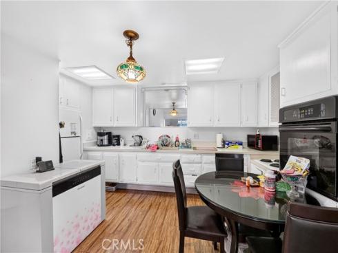 13730  Annandale  32-I  Drive, Seal Beach, CA