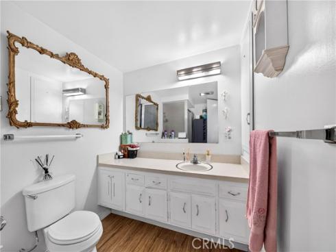 13730  Annandale  32-I  Drive, Seal Beach, CA