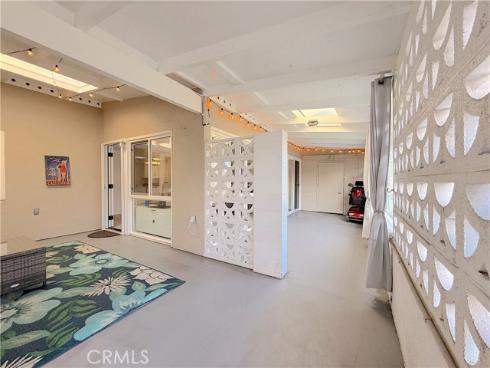 1842  Thunderbird  1D  Drive, Seal Beach, CA