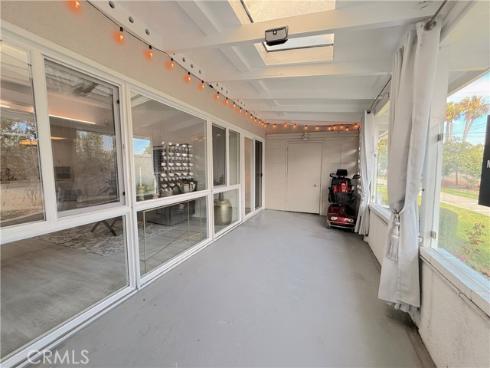 1842  Thunderbird  1D  Drive, Seal Beach, CA