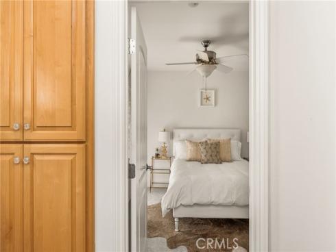123  13th  1  Street, Seal Beach, CA