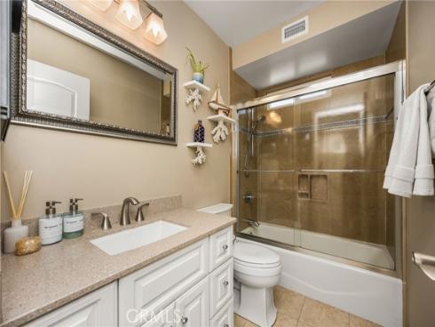 123  13th  1  Street, Seal Beach, CA