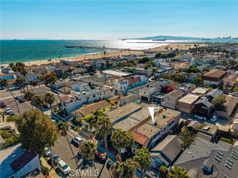 123  13th  1  Street, Seal Beach, CA