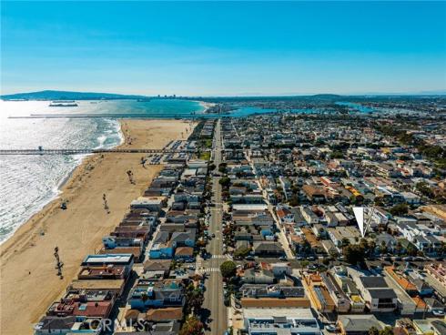 123  13th  1  Street, Seal Beach, CA