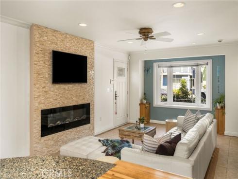 123  13th  1  Street, Seal Beach, CA
