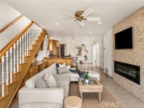 123  13th  1  Street, Seal Beach, CA