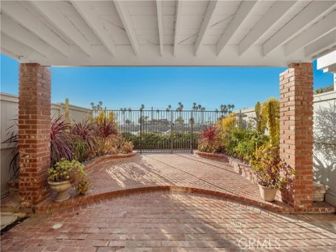 341 Regatta Way, Seal Beach, CA