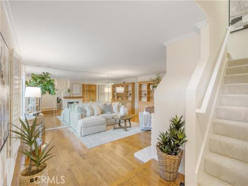 341 Regatta Way, Seal Beach, CA