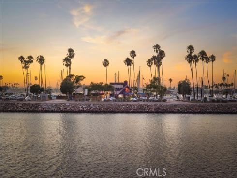 341 Regatta Way, Seal Beach, CA