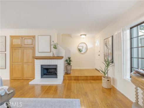 341 Regatta Way, Seal Beach, CA