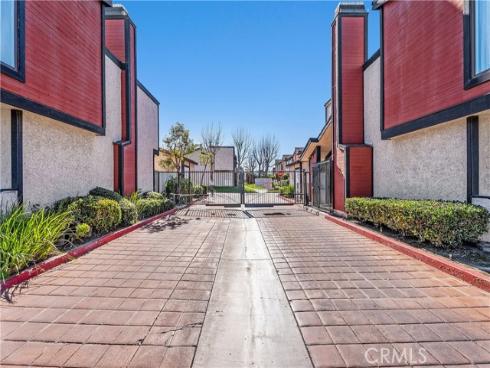 8574 Chapman A