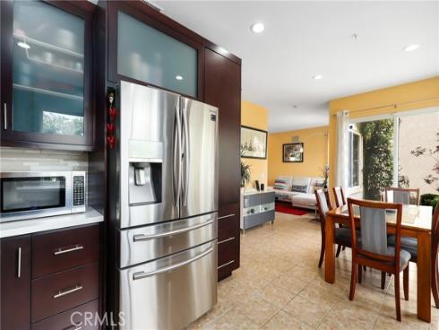 2 Serena Way, Stanton, CA