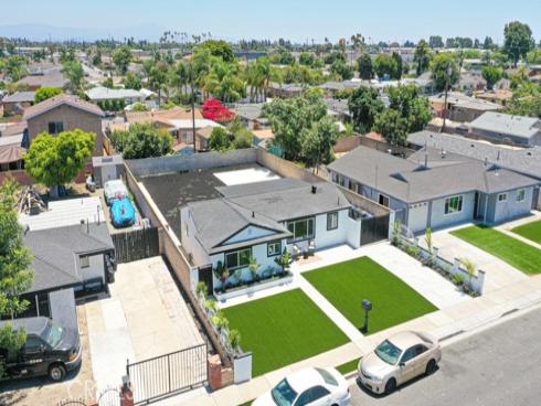 11842 Santa Rosalia , Stanton, CA