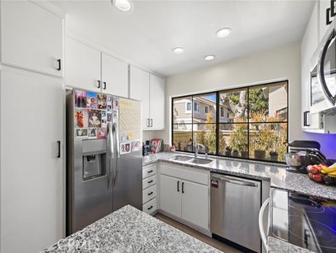 7729 Crestbrook Way 385 , Stanton, CA
