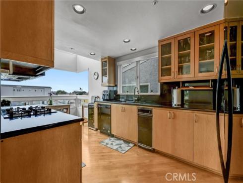 16745 Bayview B Drive, Sunset Beach, CA