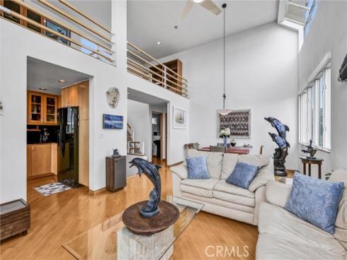 16745 Bayview B Drive, Sunset Beach, CA