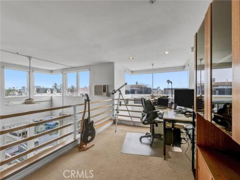 16745 Bayview B Drive, Sunset Beach, CA