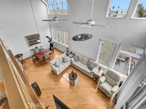 16745 Bayview B Drive, Sunset Beach, CA