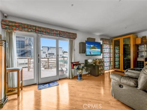 16745 Bayview B Drive, Sunset Beach, CA