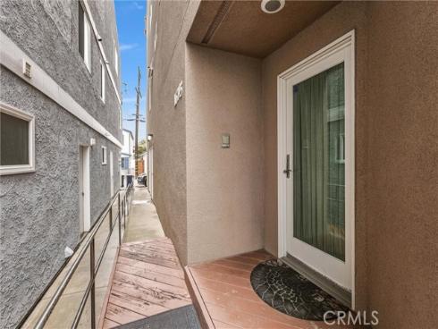 16745 Bayview B Drive, Sunset Beach, CA