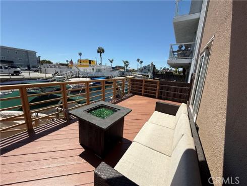 16745 Bayview B Drive, Sunset Beach, CA