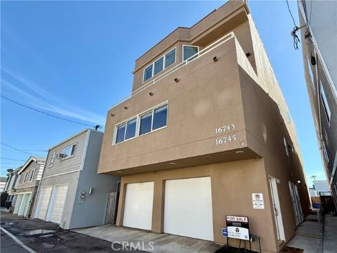 16745 Bayview B Drive, Sunset Beach, CA