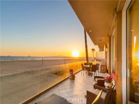 67 A Surfside Avenue, Surfside, CA