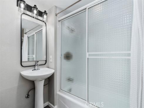 17111 S Pacific Avenue, Sunset Beach, CA