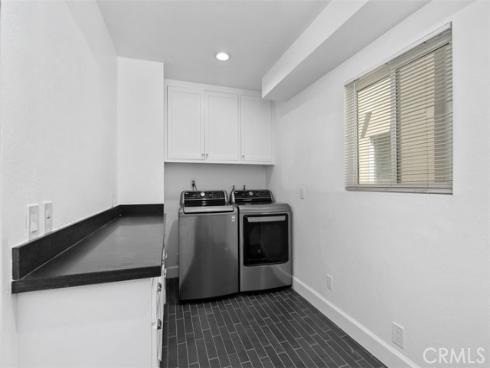 17111 S Pacific Avenue, Sunset Beach, CA