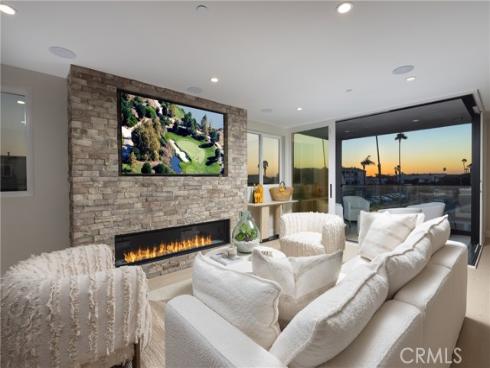 16811  14th  , Sunset Beach, CA